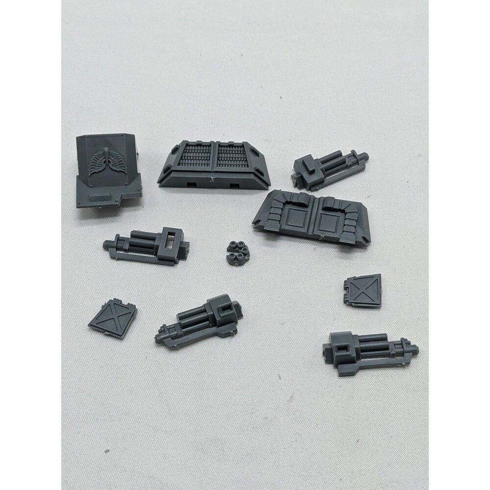 Lot Of (10) Warhammer 40K Tank And Weapon Miniature Bits And Pieces